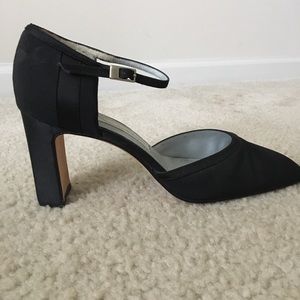 Women’s black dress shoes